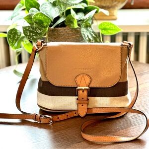 Burberry 🥰 Mega Check Gowan Crossbody Bag